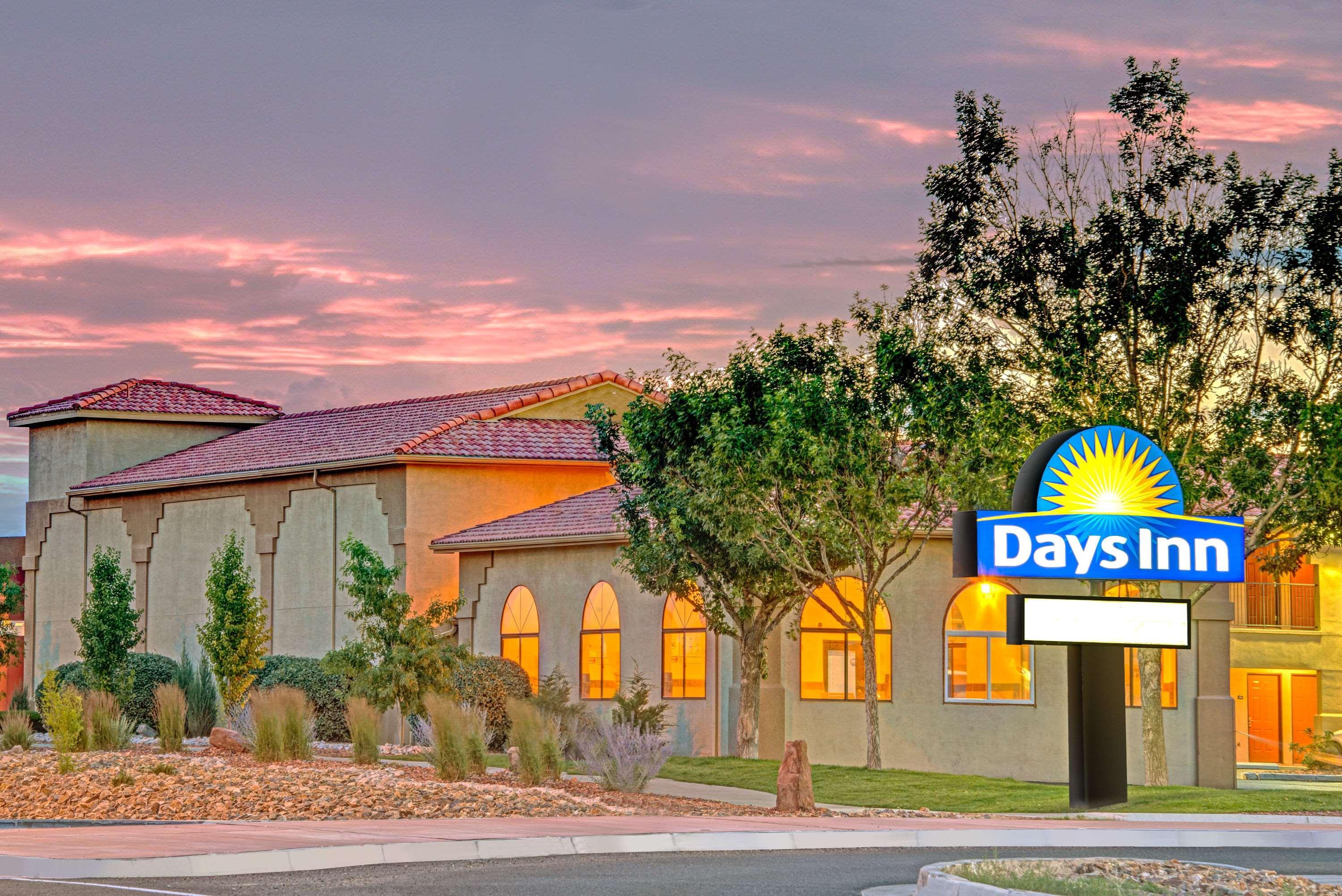 Days Inn By Wyndham Rio Rancho Exteriör bild